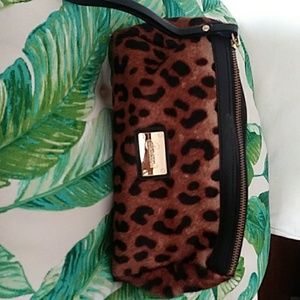 Calvacanti Pouch (Italian designer)